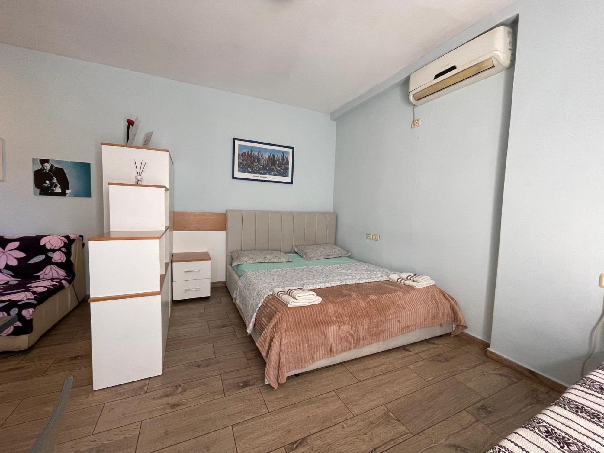Enjoy Travel Cute Studio Apartment Tirana Esterno foto